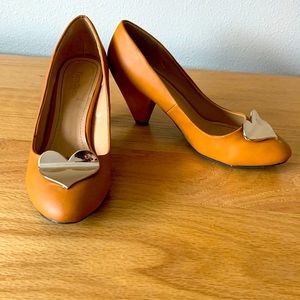 Cute heels with heart